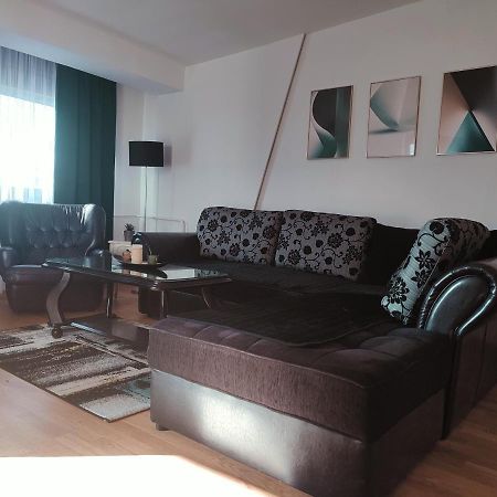 Antoni Apartment Skopje Bagian luar foto
