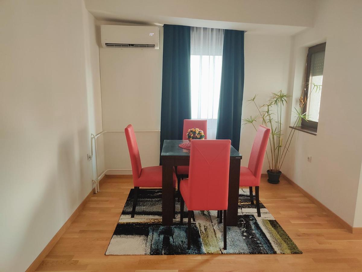 Antoni Apartment Skopje Bagian luar foto