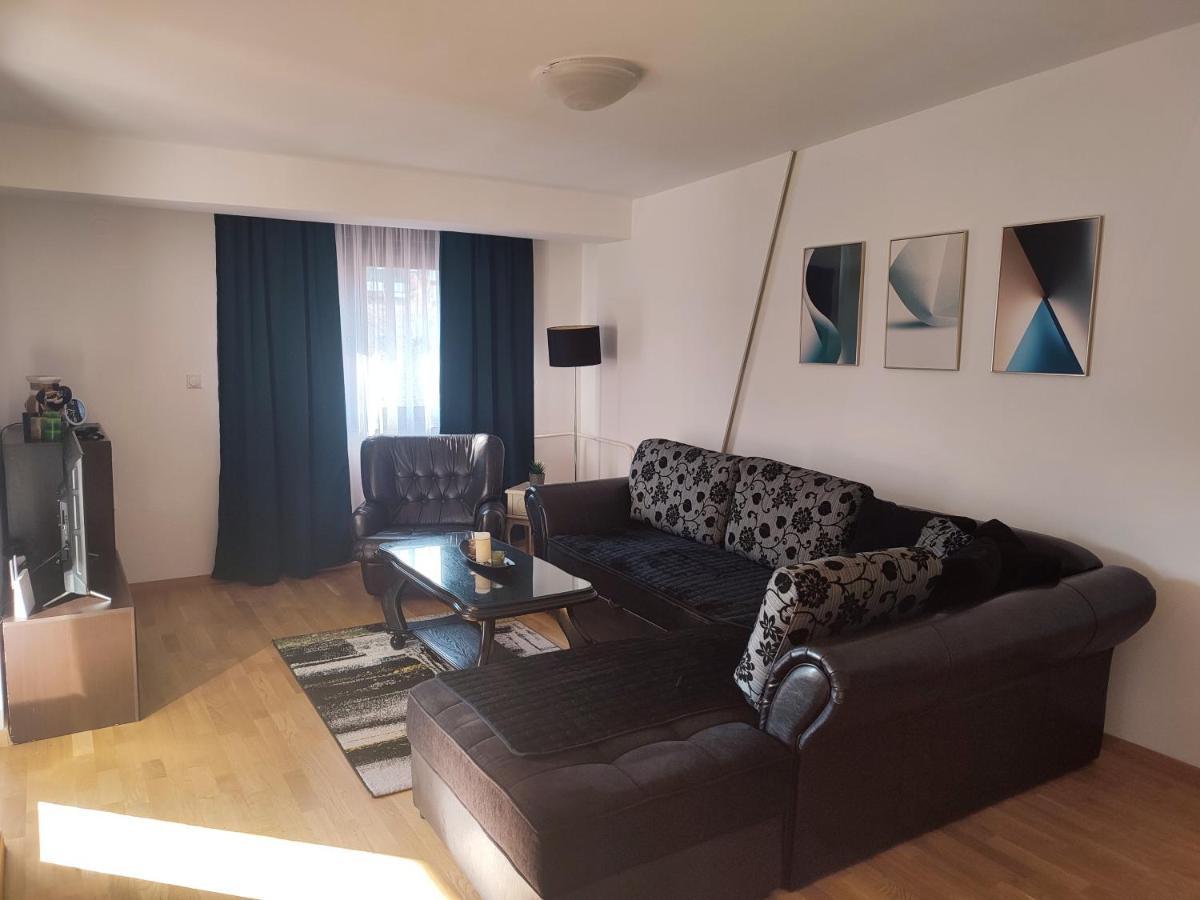 Antoni Apartment Skopje Bagian luar foto