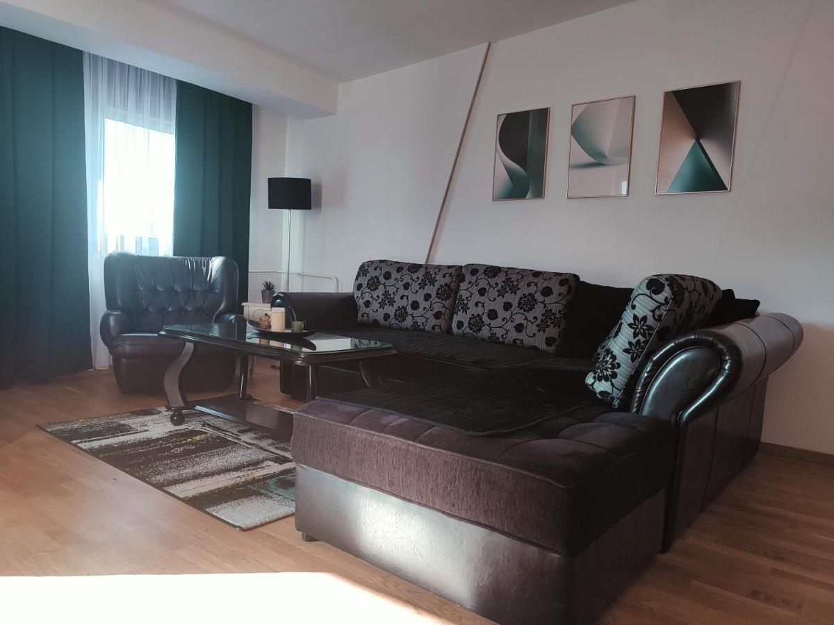 Antoni Apartment Skopje Bagian luar foto