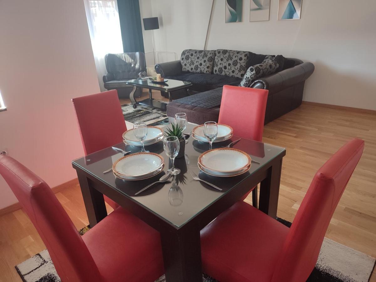 Antoni Apartment Skopje Bagian luar foto