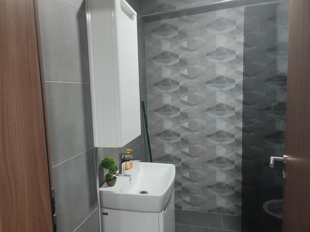 Antoni Apartment Skopje Bagian luar foto